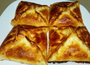 Слойка с вишней 5 шт.